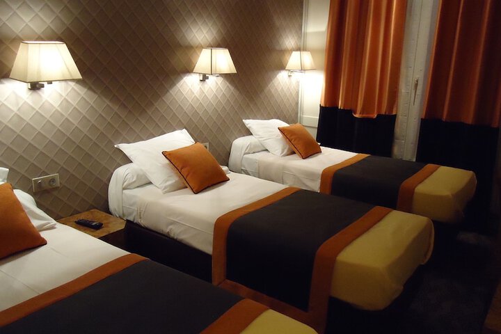 Room 7 of 50