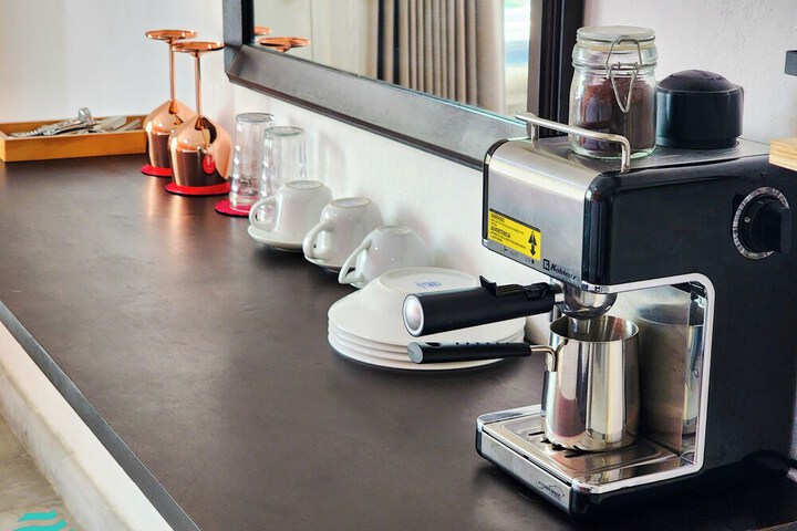Breakfast/Coffee Service 121 of 172
