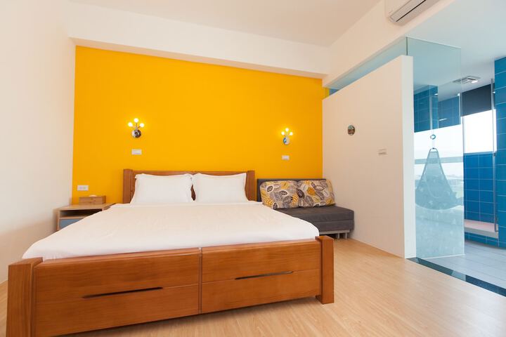 Room 34 of 42