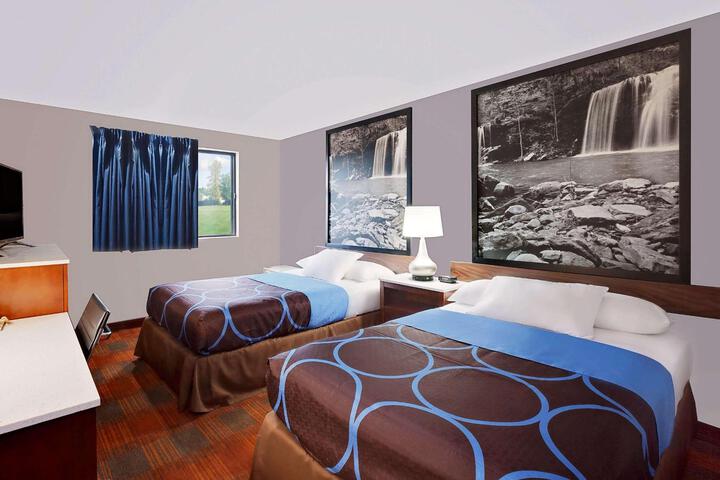 1 King Bed (7 of 8)