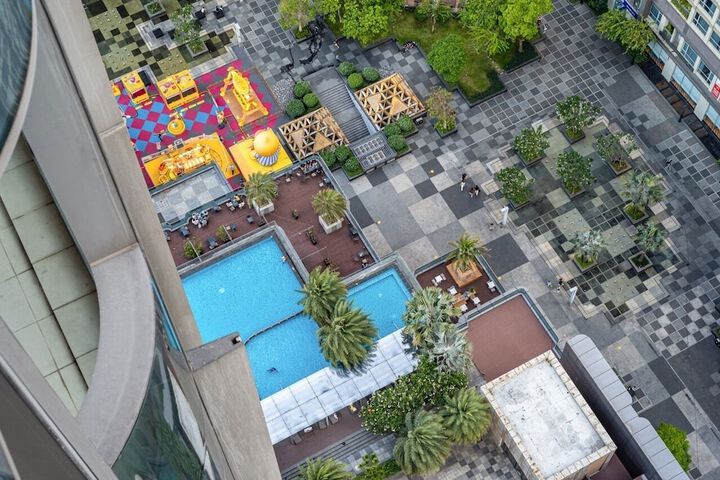 Hotel Exterior 236 of 243