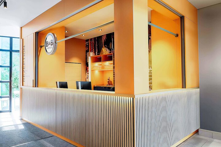 Entrance & Lobby