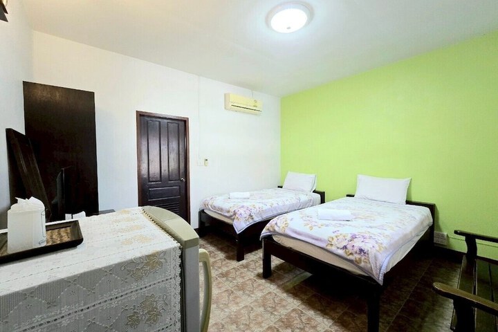 Room 7 of 23