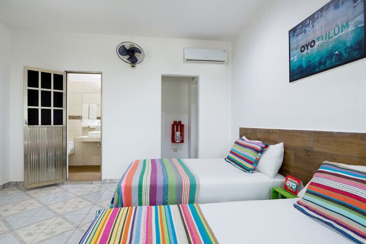 Room 9 of 40