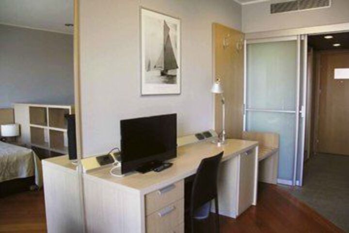 CAMPLUS LIVING MADAMA