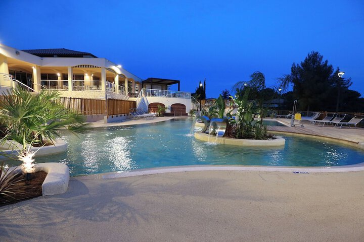 Pool 16 of 55