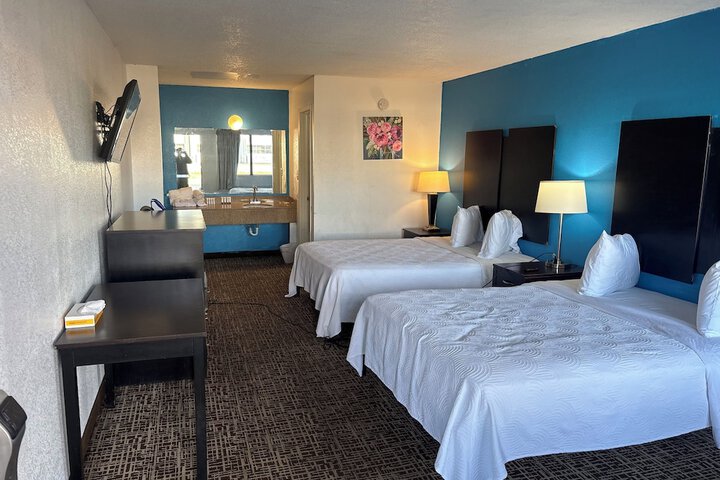 Room 7 of 14