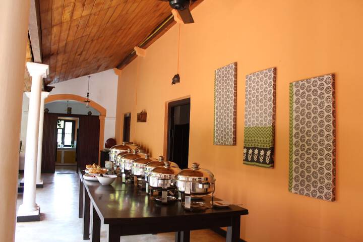 Dining 2 of 13