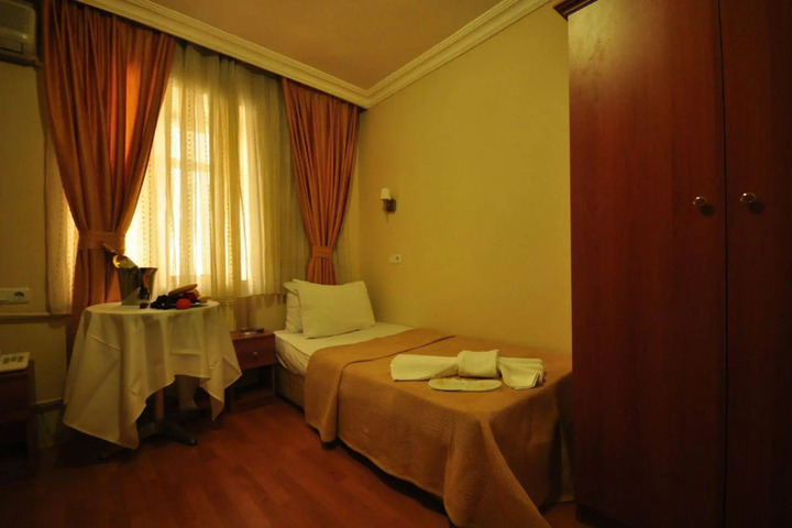 General 3 of 12