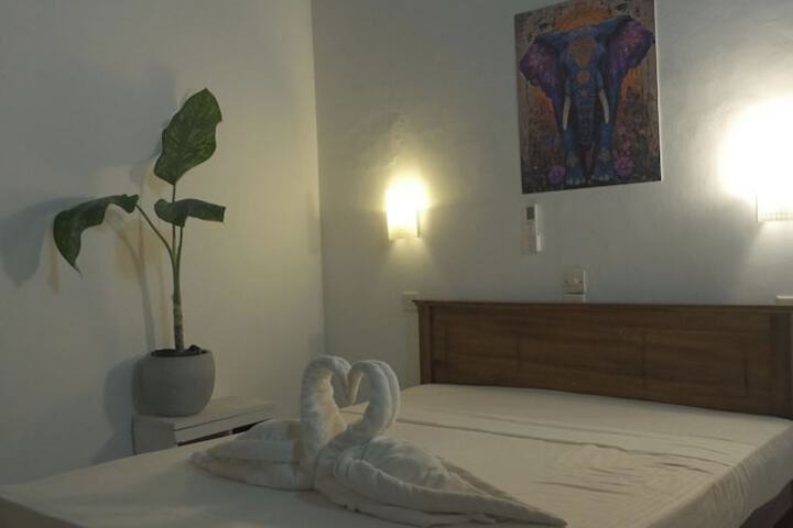 Room 4 of 24