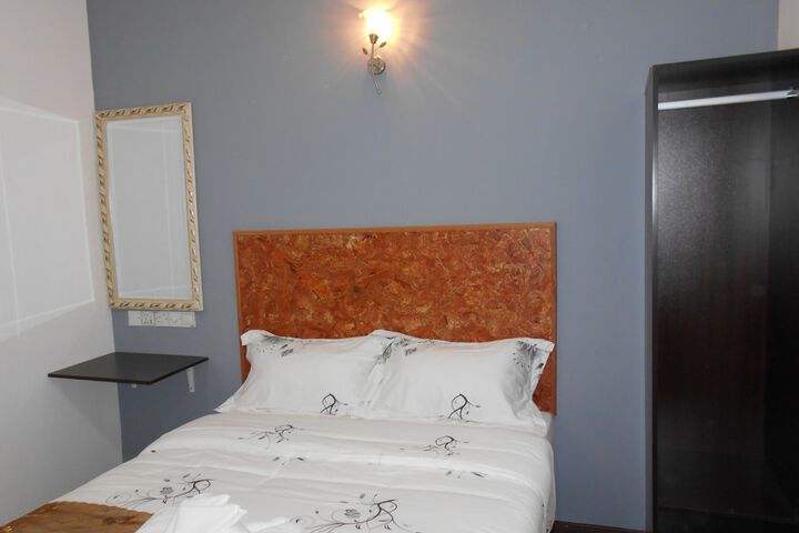 Room 17 of 51
