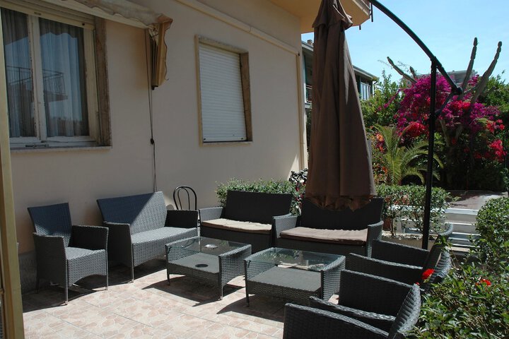 Terrace/Patio 18 of 63