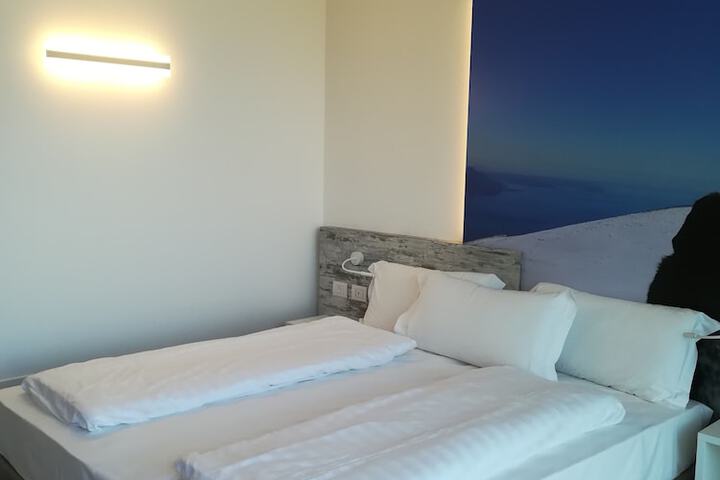 Room 21 of 81
