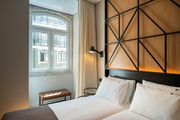 Room 46 of 71