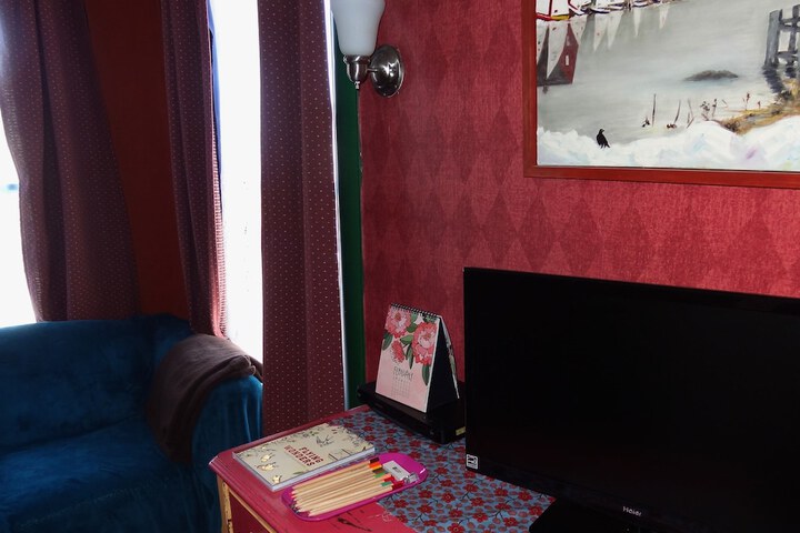 Room 10 of 29