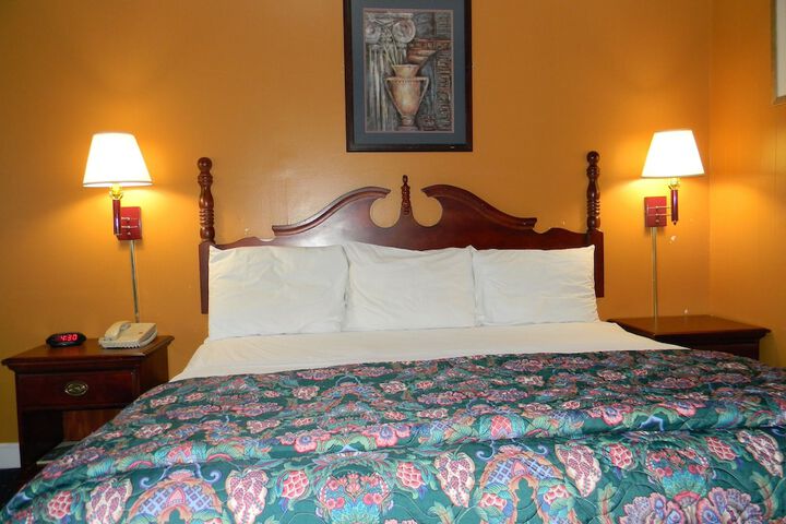 Room 4 of 21
