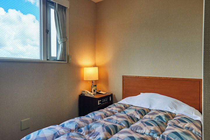Room 50 of 81