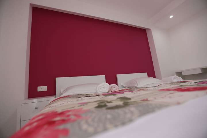 Room 30 of 79