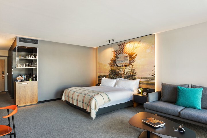 Room 7 of 55