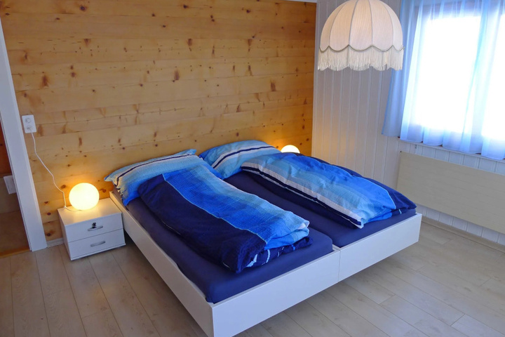 Room 2 of 12