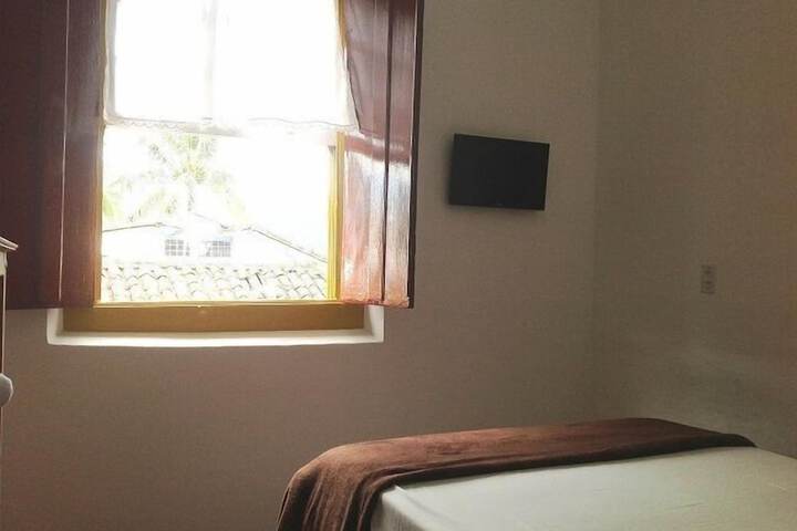 Room 15 of 32