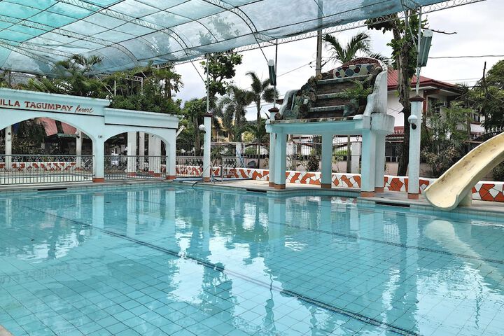 Pool 18 of 26