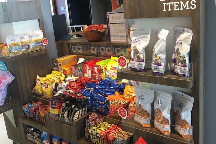Snack bar