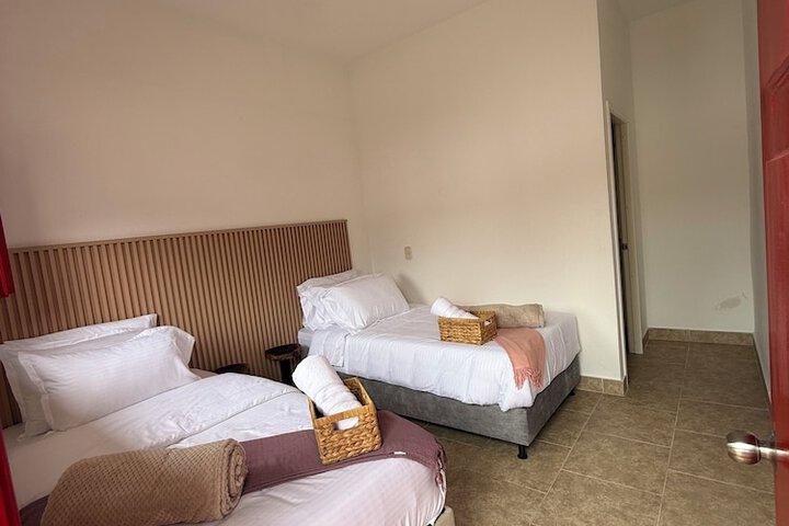 Room 4 of 42