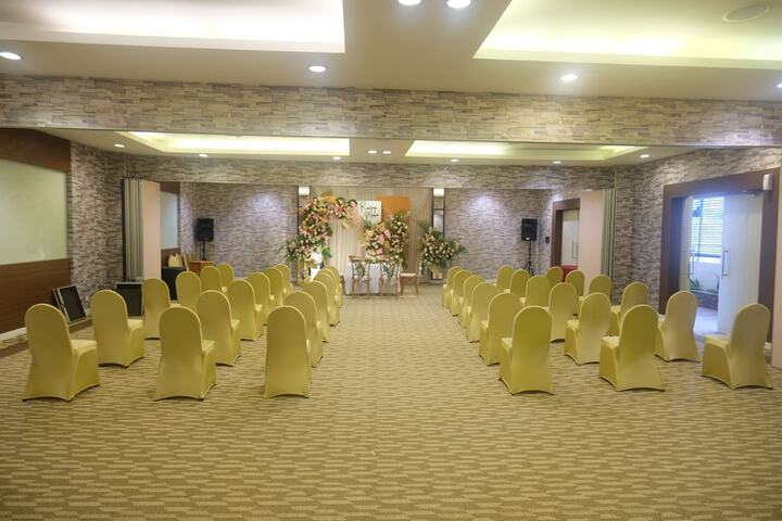 Room 76 of 85