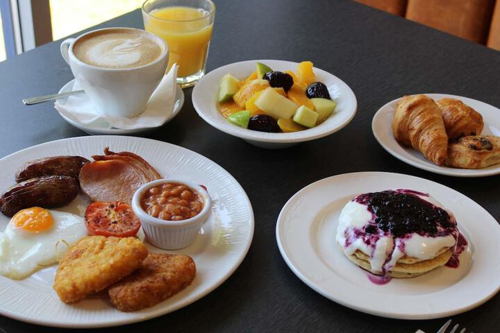 Breakfast/Coffee Service 24 of 61