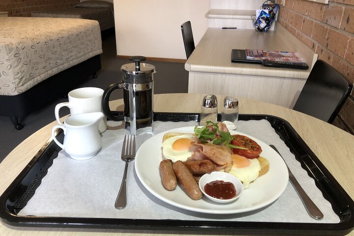 Breakfast/Coffee Service 36 of 45