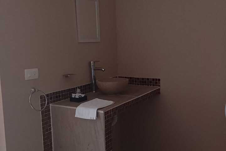 Room 3 of 23