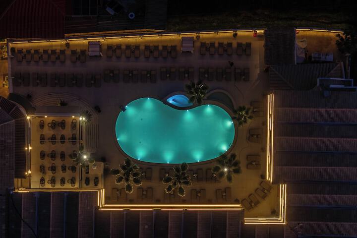 Hotel 188 of 198