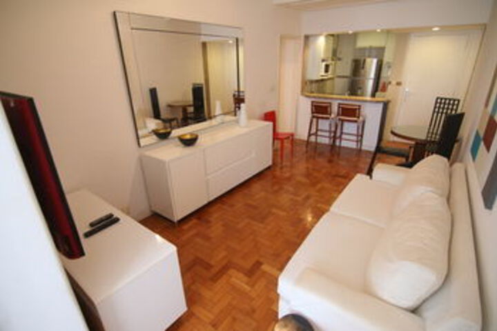 Room 2 of 5