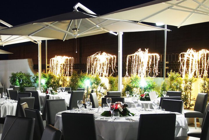 Dining 57 of 92