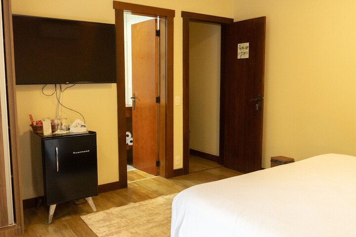 Room 9 of 75