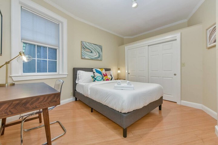 Apt in Prestigious Beacon Hill in Boston, MA