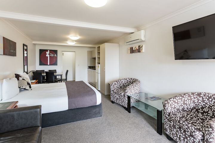 Room 7 of 50