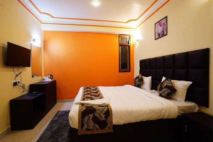 Room 19 of 37