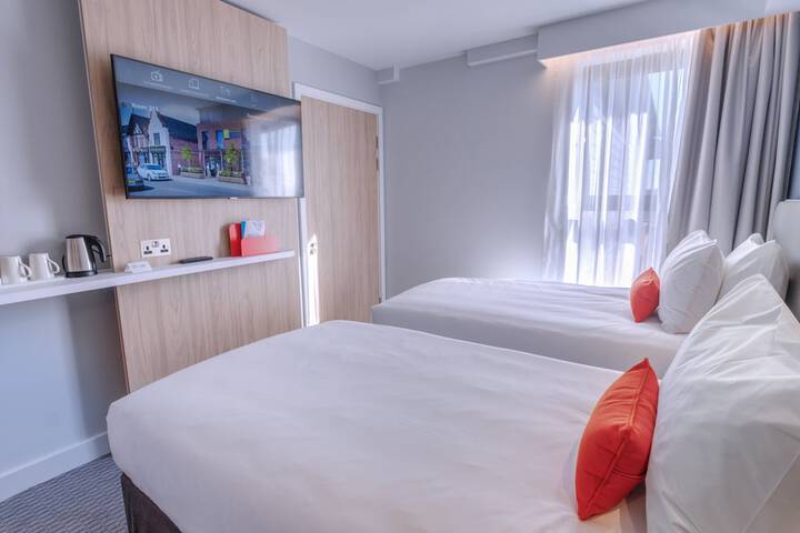 Room 3 of 31