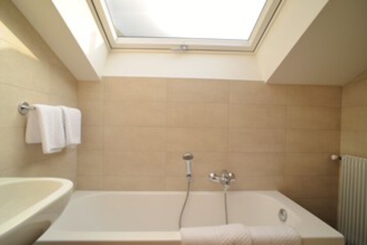 Room 3 of 17