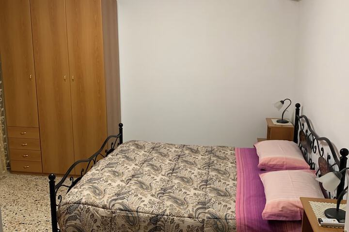Room 2 of 50