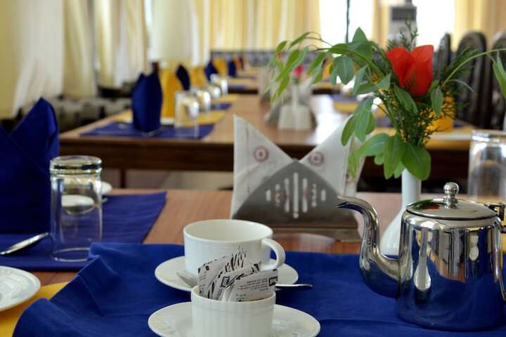 Breakfast/Coffee Service 22 of 32