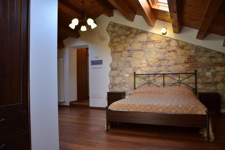 Room 10 of 41