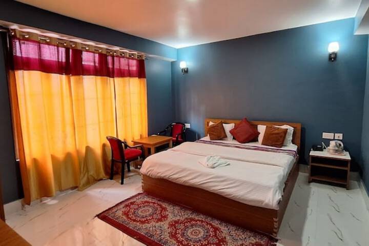 Room 6 of 21