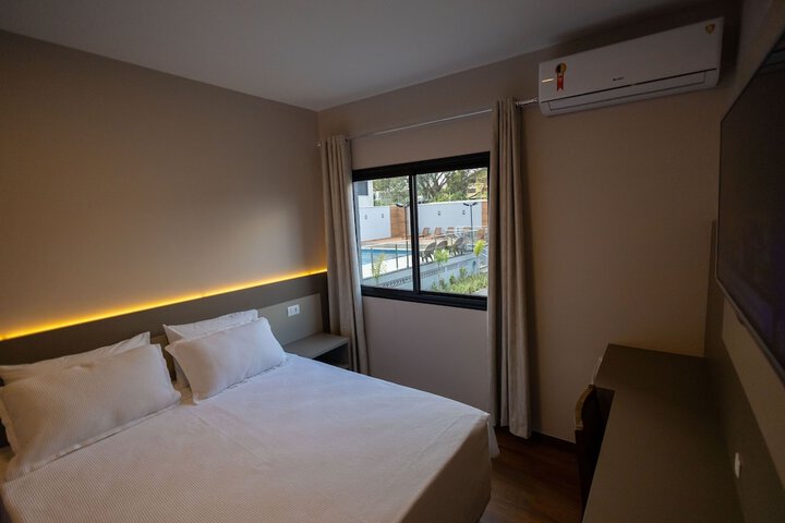 Room 7 of 28