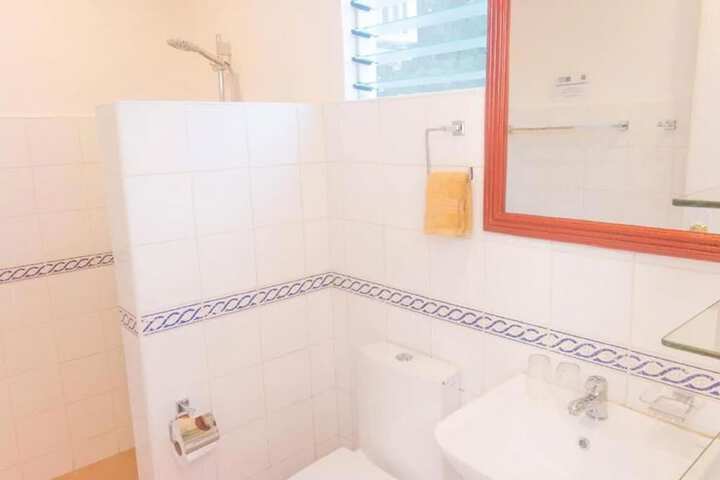 Room 15 of 28