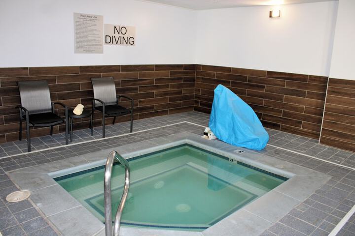 Pool 19 of 40