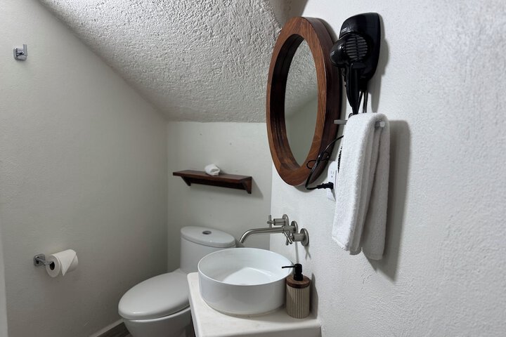Room 45 of 65