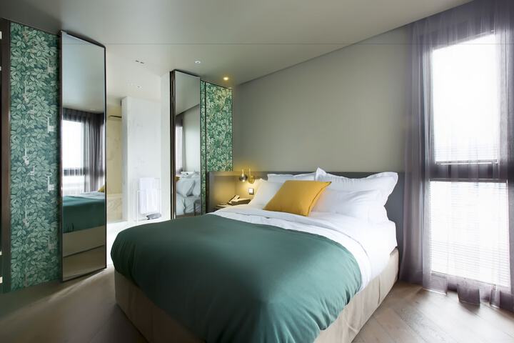 Room 18 of 34